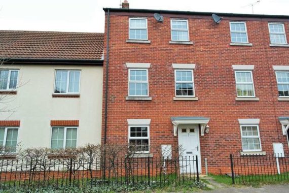 4 Bedroom Terraced